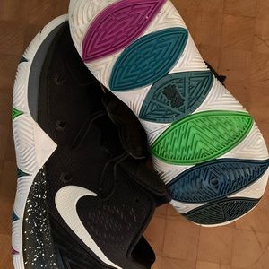 Nike Kyrie Shoes, Size 8.5